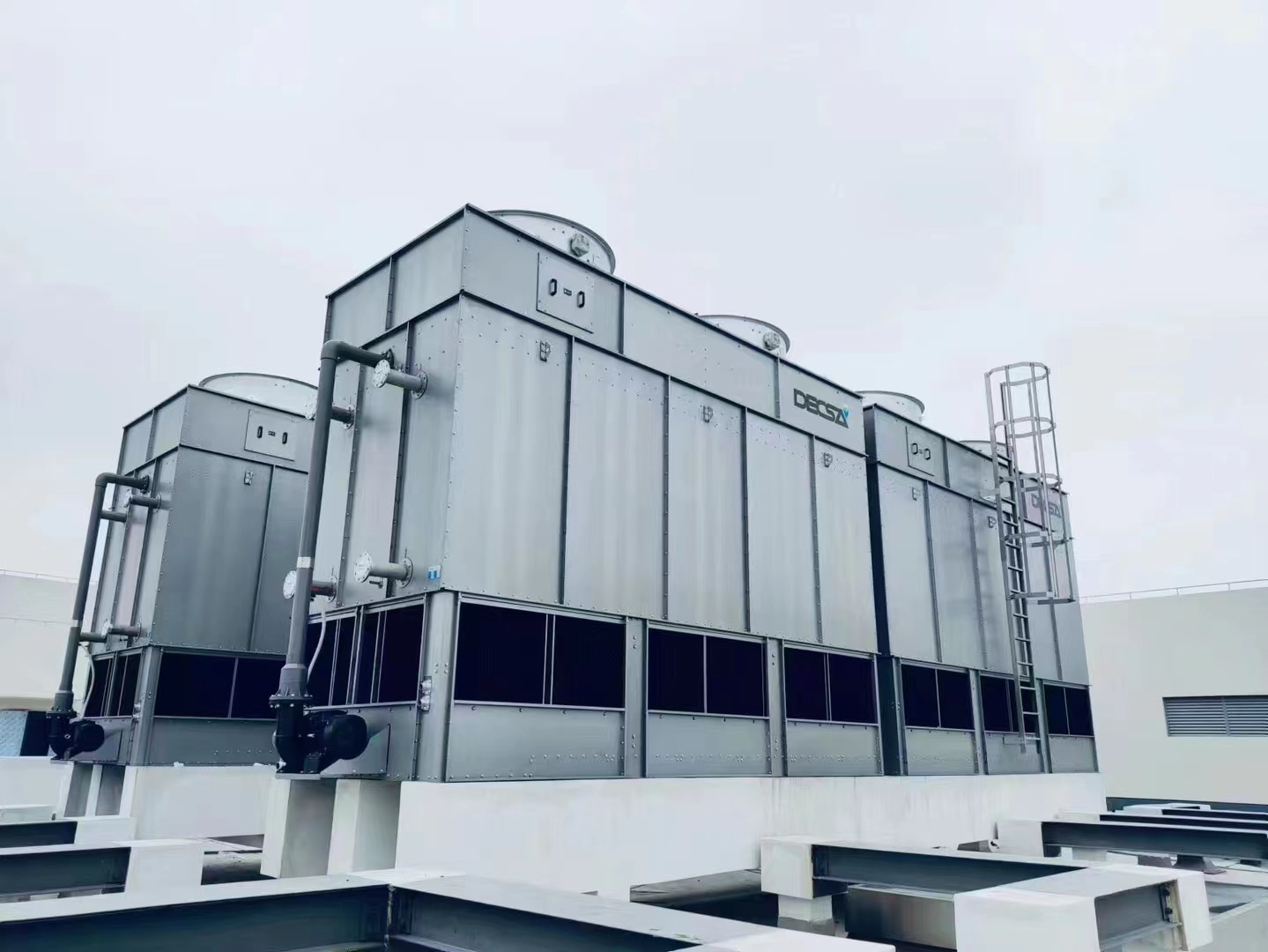 使用玻璃鋼冷卻塔前應(yīng)做哪些保養(yǎng)？,玻璃鋼冷卻塔型號(hào)規(guī)格