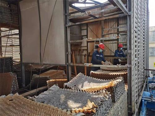 冷卻塔填料哪個(gè)更好呢? 冷卻塔填料哪個(gè)更好呢?